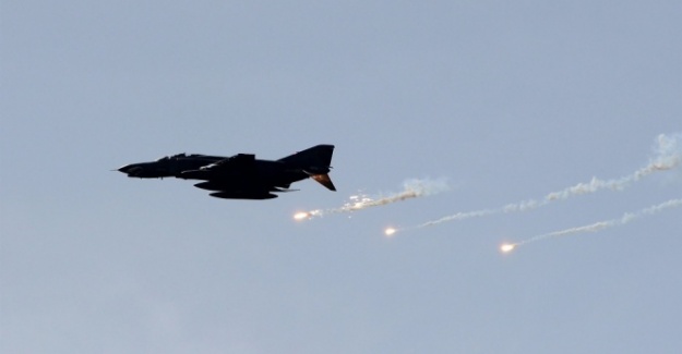 Irak kuzeyi Hakurk bölgesine hava harekatı