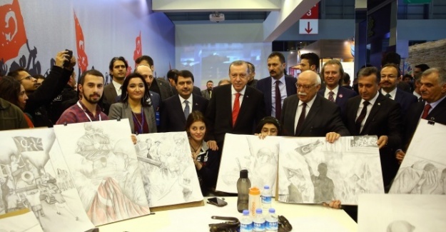 Cumhurbaşkanı Erdoğan CNR Kitap Fuarı'nı gezdi