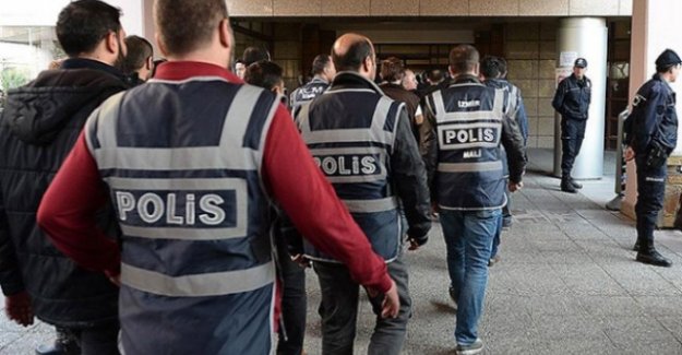 İzmir’de FETÖ operasyonu