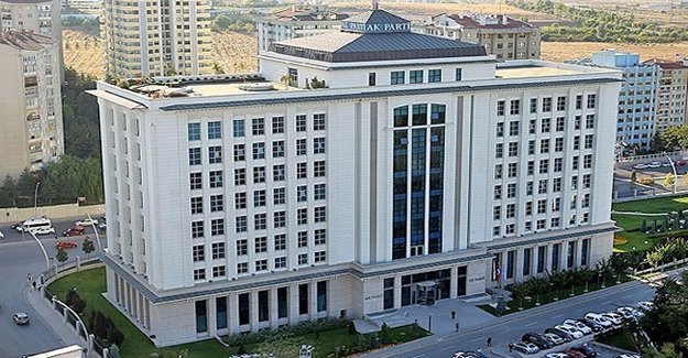 AK Parti’de bayramlaşma