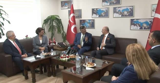 CHP’den MHP’ye bayram ziyareti
