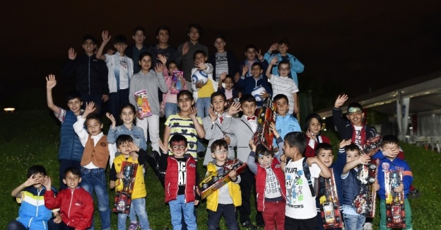 Gökçek koruma altındaki çocuklarla iftarda bir araya geldi