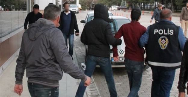 Öğretmenlere büyük operasyon! 73'ü yakalandı