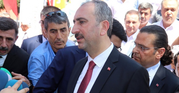 Adalet Bakanı Gül'den darbecilere 'pişkinlik' cevabı