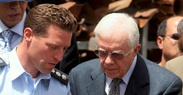 Carter’dan Kuzey Kore adımı
