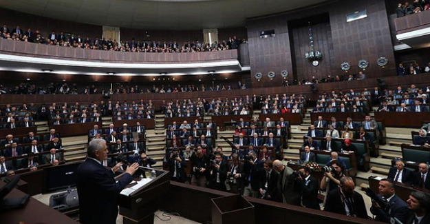 AK Parti Grubu'nda seçim günü