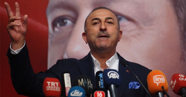 Bakan Çavuşoğlu: 'Yurtdışına kaçanların ensesindeyiz'