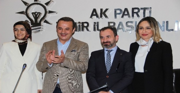 AK Parti İzmir Kadın Kollarında değişim
