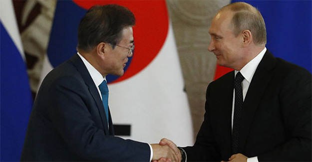Putin, Güney Kore lideri Moon'u ağırladı
