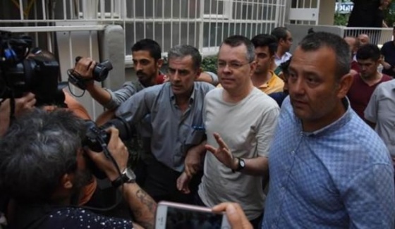 ABD'nin tehdidiyle ilgili Papaz'dan ilk yorum