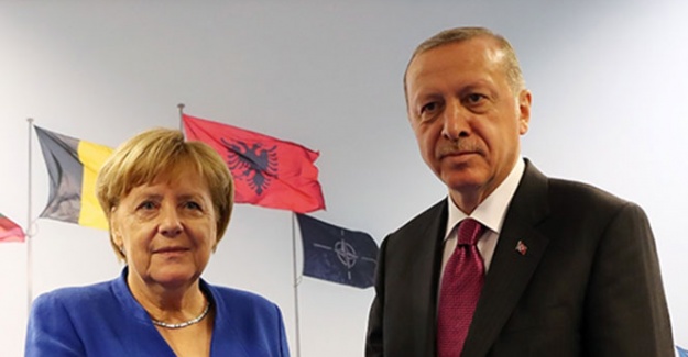 Cumhurbaşkanı Erdoğan, Merkel ile telefonda görüştü