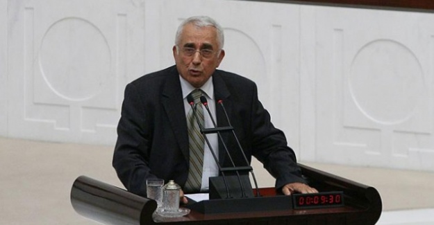 Eski bakan hastaneye kaldırıldı