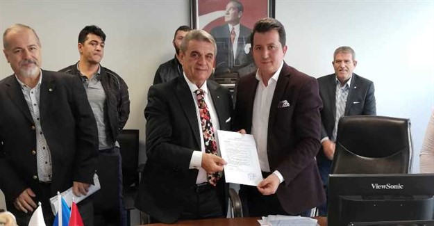 İyi Parti'li İsmin Ağabeyi AK Parti'den Aday Adayı