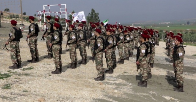ÖSO birlikleri Telabyad sınırında toplanmaya başladı