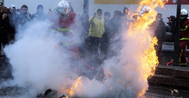 'Sarı yelekliler' protestosunda bir kişi hayatını kaybetti