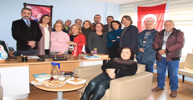AK Partili Eroğlu: Hizmet etmekten şeref duyacağız