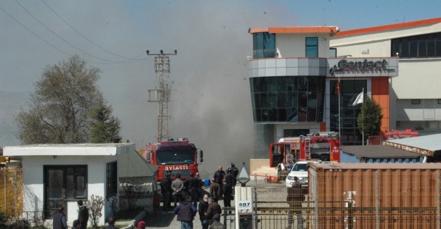 Başkent’te fabrika yangını