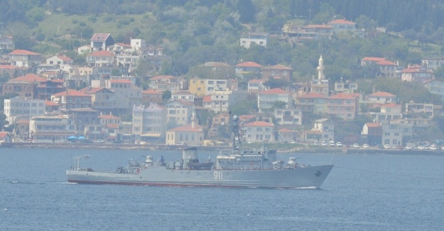 Rus Donanmasına ait arızalı gemi boğazdan geçti