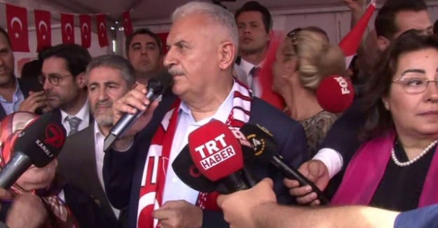 Binali Yıldırım: 'Şu anda büyük bir miting programımız yok'