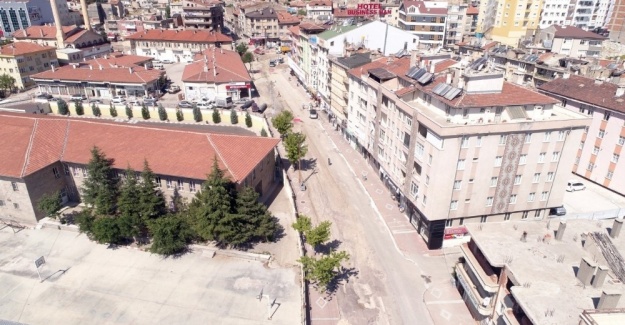 Nevşehir Belediyesi’nin sıcak asfalt atağı sürüyor