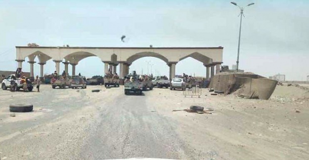 Yemen ordusu Aden'e girdi