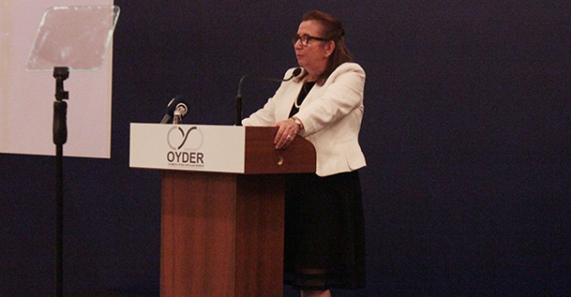 Ticaret Bakanı Pekcan'dan emisyon ve Brexit uyarısı