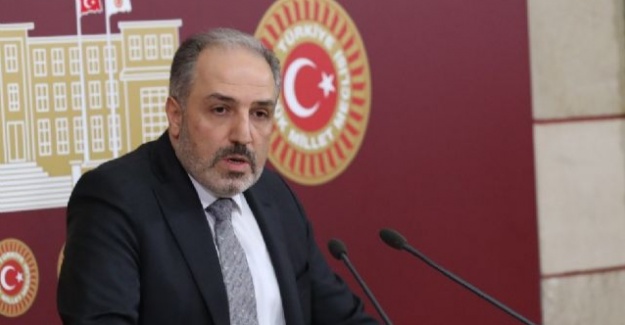 AK Parti İstanbul Milletvekili Mustafa Yeneroğlu partisinden istifa etti