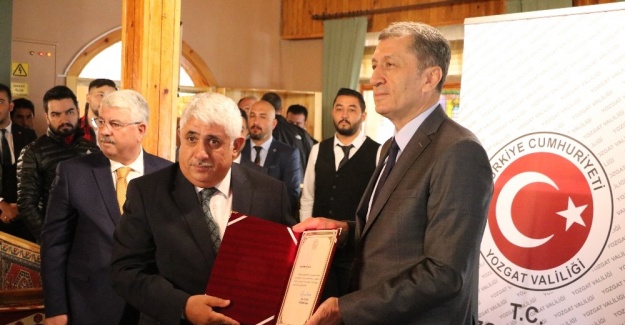 Bakan Selçuk, “Herkesin parası olur ama herkese hayır yapmak kısmet olmaz”