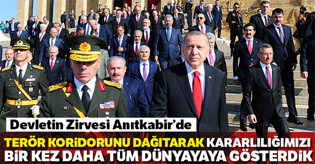 Cumhurbaşkanı Erdoğan ve beraberindeki devlet erkanı Anıtkabir'de