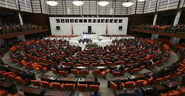 AK Parti ve MHP'den sağlık çalışanları için yeni yasa teklifi