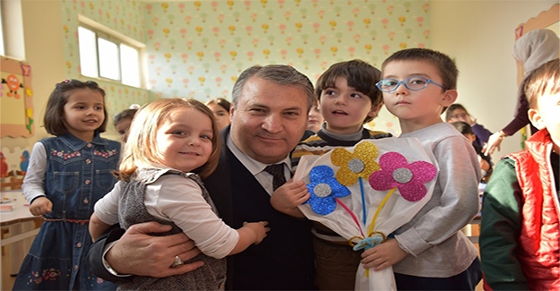 Başkan Çerçi 23 Nisan Ulusal Egemenlik ve Çocuk Bayramı'nı kutladı