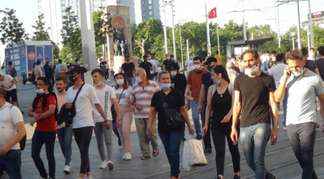 Vatandaşlar Taksim'e akın etti!