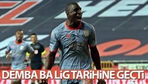 Demba Ba lig tarihine geçti