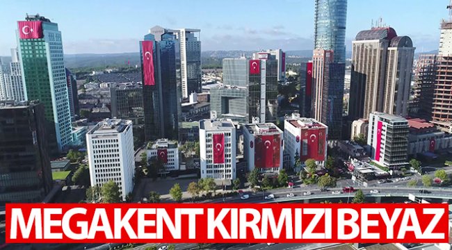 Dev Türk bayraklarıyla donatılan gökdelenler havadan görüntülendi!