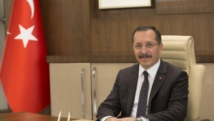 YÖK, Pamukkale Üniversitesi Rektörü Hüseyin Bağ'ın görevinden uzaklaştırıldığını bildirdi
