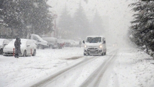 Ahlat’ta 18 köy yolu ulaşıma kapandı