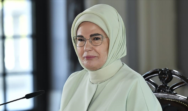 Emine Erdoğan'dan yeni eğitim öğretim yılı paylaşımı