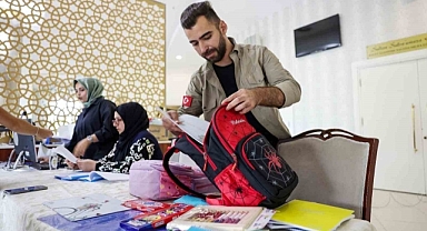 Ümraniye Belediyesi'nden öğrencilere kırtasiye desteği