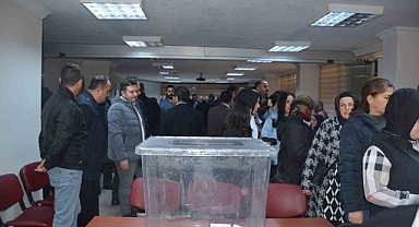 AK Parti'te İl Başkanlığı için temayül yoklaması