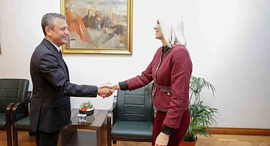 Başkan Subaşı, CHP Genel Başkanı Özel ile bir araya geldi