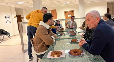 Cumhuriyet Başsavcısı Karakoca, erken gelen personele kahvaltı ısmarladı