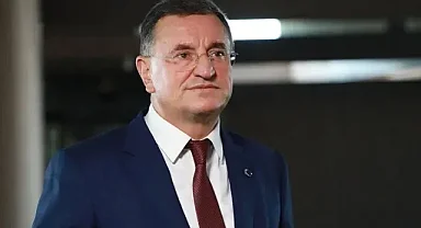 Lütfü Savaş CHP'den ihraç edildi