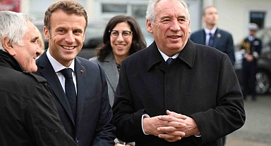 Macron, François Bayrou'yu başbakan olarak atadı