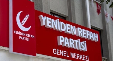 YRP'de istifa depremi sürüyor