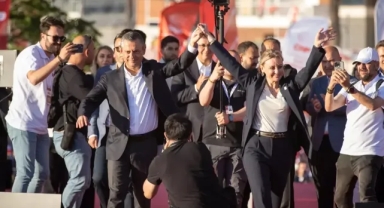 DEVA'dan istifa eden Seda Kaya Ösen CHP'ye katıldı