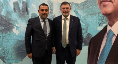 AK Parti Narlıdere İlçe Başkanı Mustafa Yener İstifa Etti