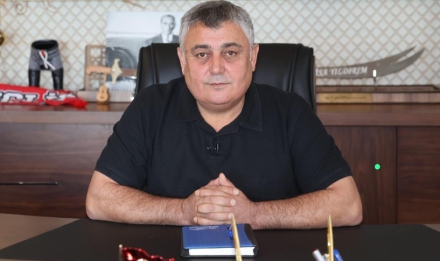 CHP'li bir belediye başkanı daha istifa etti!