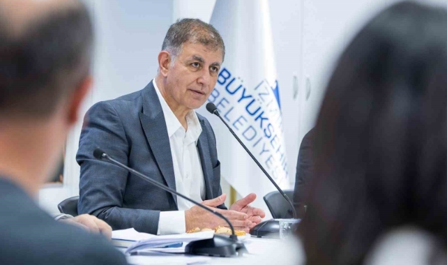 İzmir Büyükşehir Belediye Başkanı Cemil Tugay CHP’den istifa etti