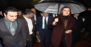 AK Parti Heyetinden Yaralılara Ziyaret