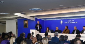 AK Parti İl Başkanı Çelenk: “Sosyal medya soytarılarına karşı uyanık olalım”
